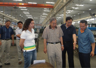 中國機床工具工業(yè)協(xié)會李晶明副秘書長一行到三磨所調研