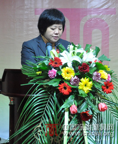涂附磨具分會(huì)胡愛(ài)麗理事長(zhǎng)在全國(guó)涂附磨具信息和原材料交流大會(huì)上的致辭