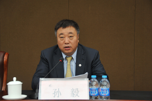 易成召開2012年科技質(zhì)量工作會議