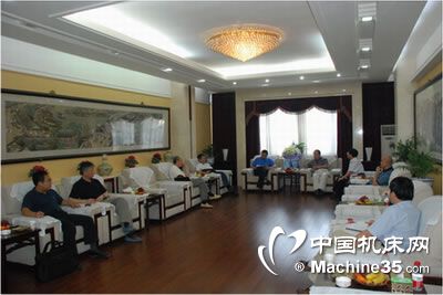 國機(jī)集團(tuán)徐念沙書記在中機(jī)六院召開所屬企業(yè)黨建工作座談會