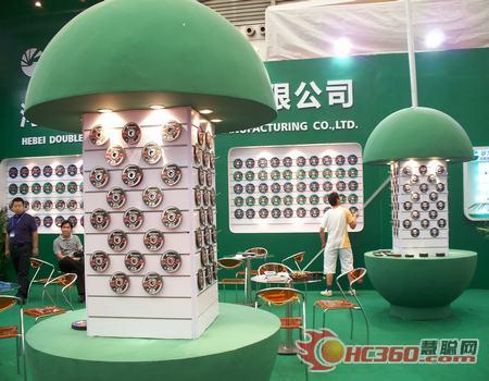 來自草原上的砂輪 蘑菇展位很創意