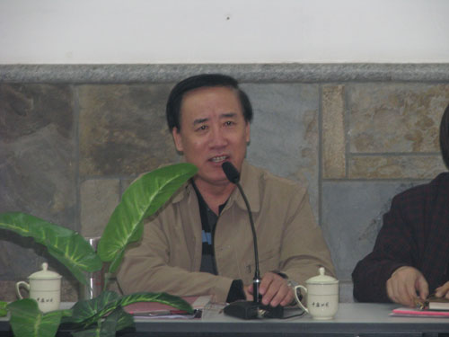 “磨料磨具行業(yè)產(chǎn)業(yè)發(fā)展政策研究會(huì)議”在鄭州白鴿賓館勝利閉幕