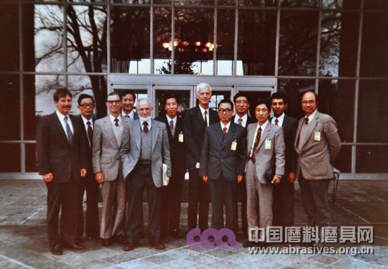 夏瑤峰：當(dāng)我捧起那束鮮花的時(shí)刻