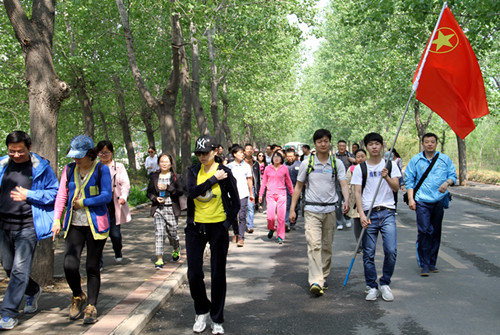 團總支成立 登山比賽 白鴿新聞兩則