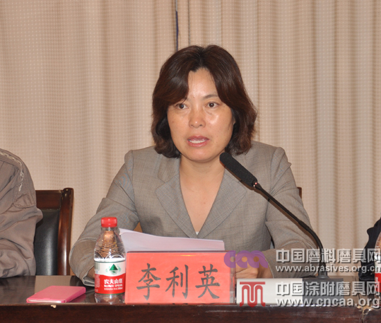 “小太陽”創(chuàng)新實驗中心揭牌儀式在河工大舉行