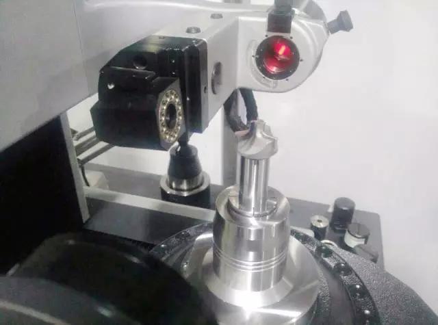 3C金剛石刀具在黃河旋風(fēng)研發(fā)成功
