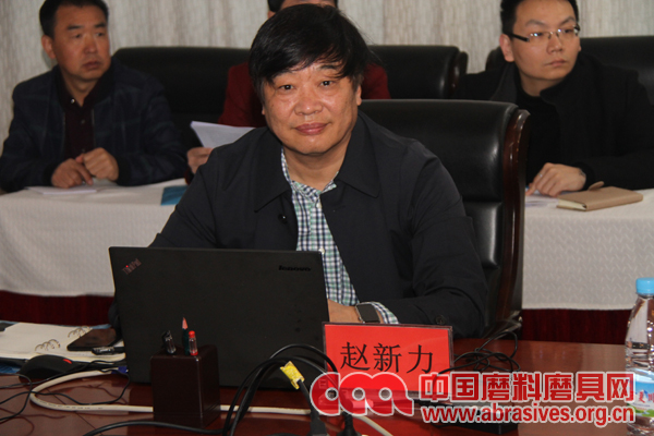 趙主任介紹碳化硅尾氣處理技術(shù)問題副本.jpg