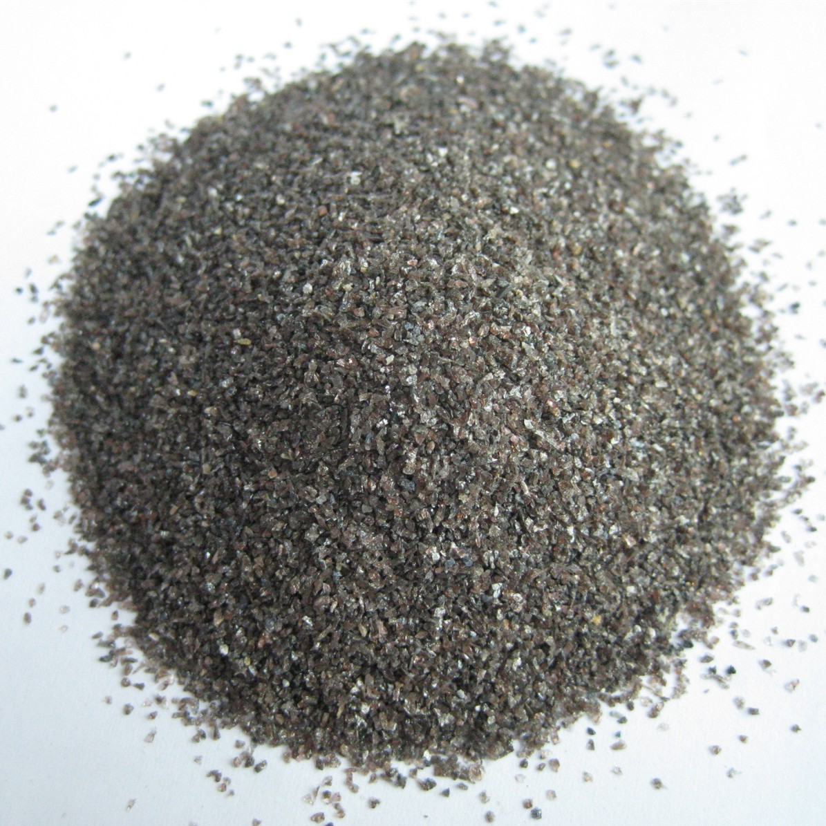 現(xiàn)貨供應(yīng)24目36目金剛砂棕剛玉/棕色24目 36目金剛砂價(jià)格