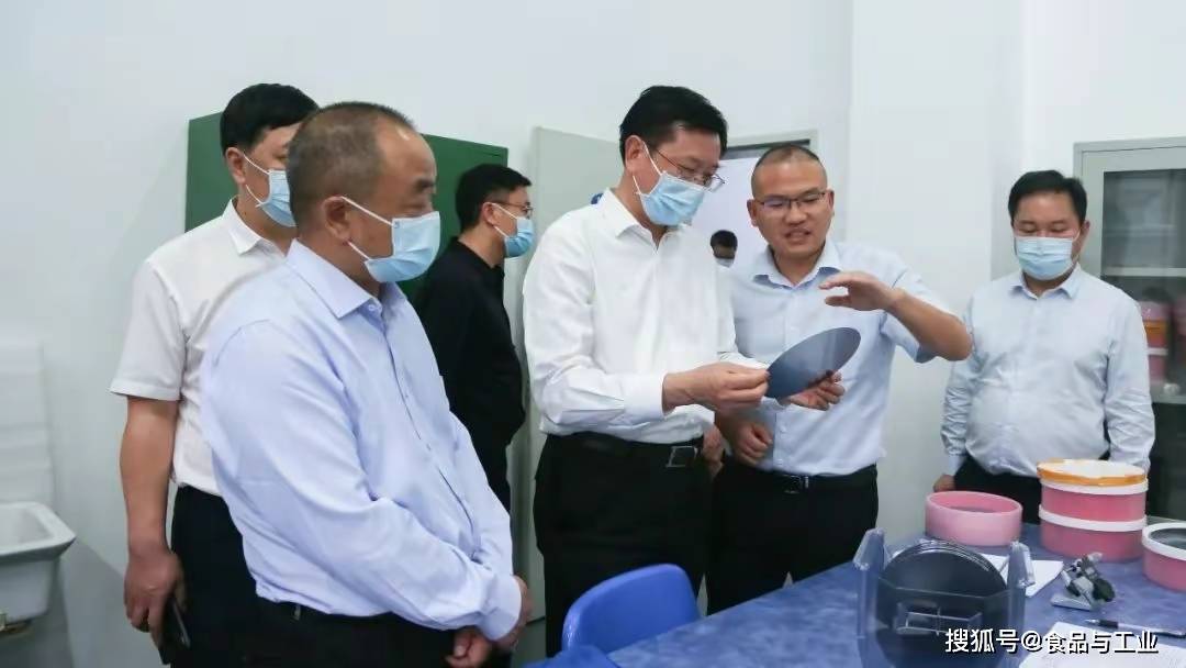 王建防赴鄭州計量先進技術研究院和鄭州磨料磨具磨削研究所調研 