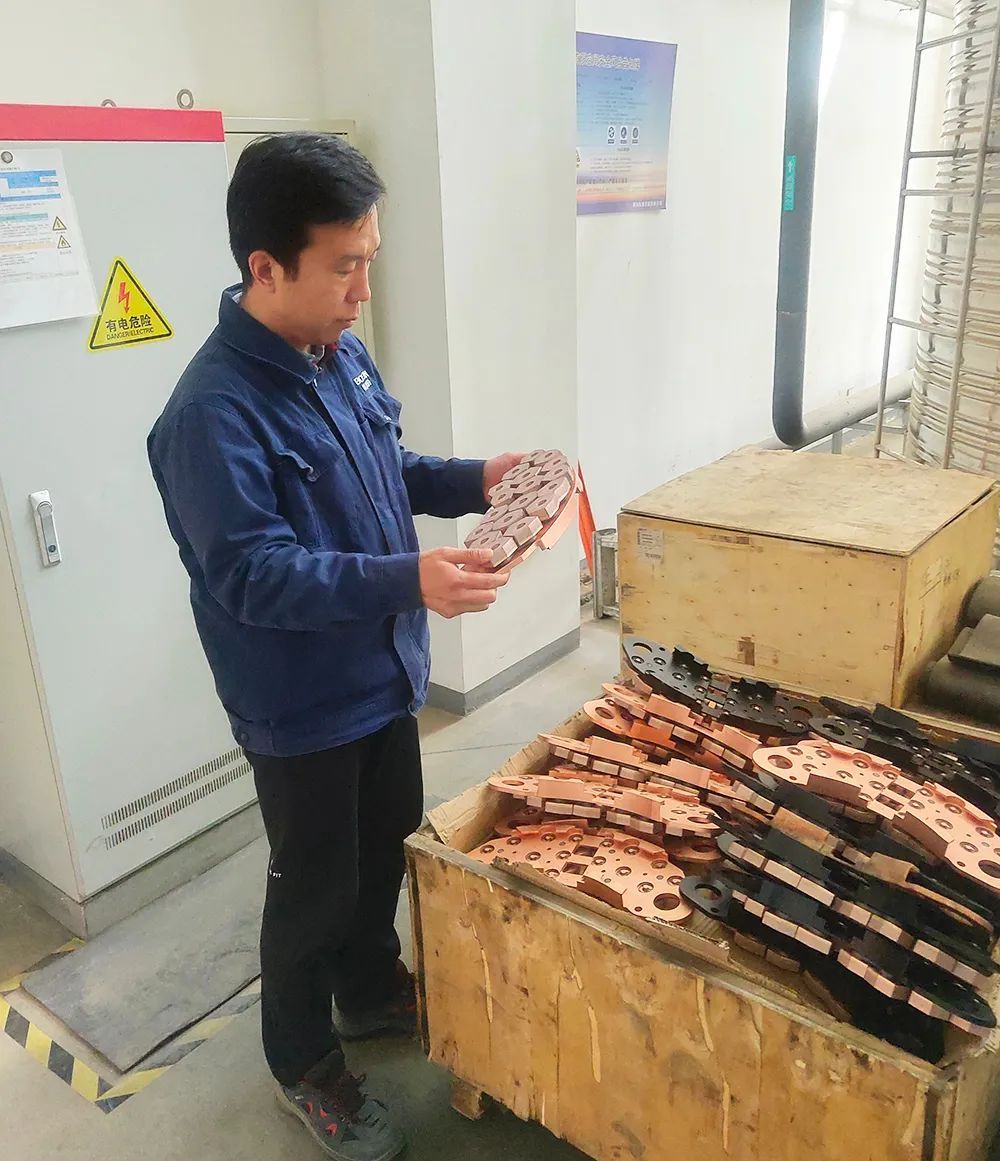 山東鐵投劉建剛：高速動車制動閘片研發者