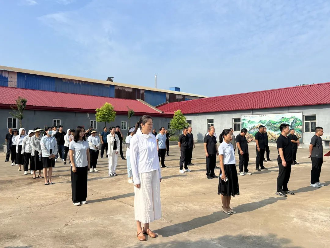 河南省第九期“三個一批”集中開工活動暨磨料磨具生產(chǎn)線項目開工儀式在廣闊天地鄉(xiāng)舉行
