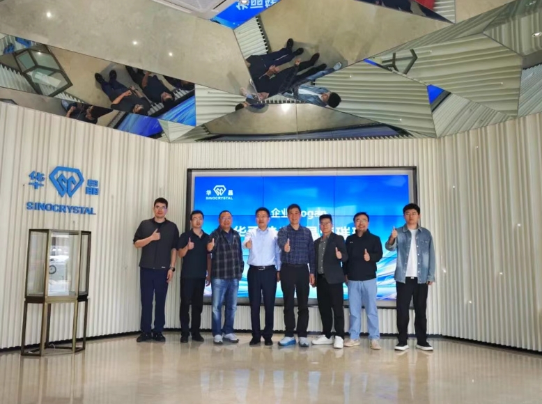 廣東小太陽砂磨材料有限公司到訪鄭州華晶公司共商業務合作